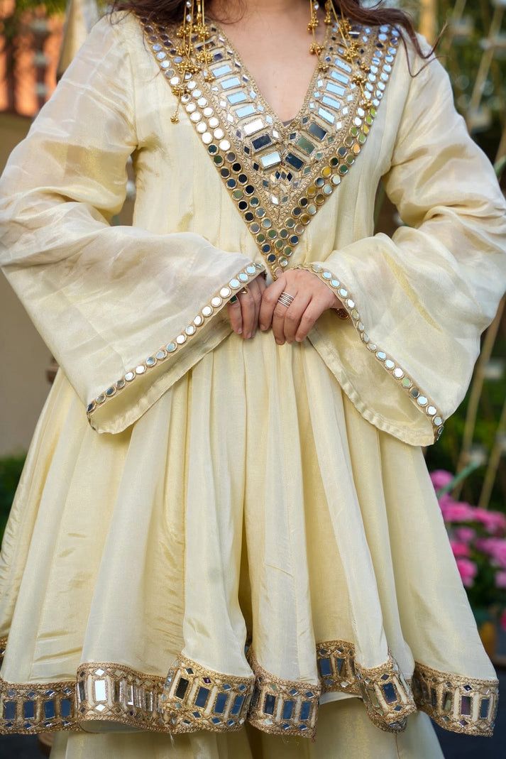 IVORY SHEESHMAHAL SHARARA SET