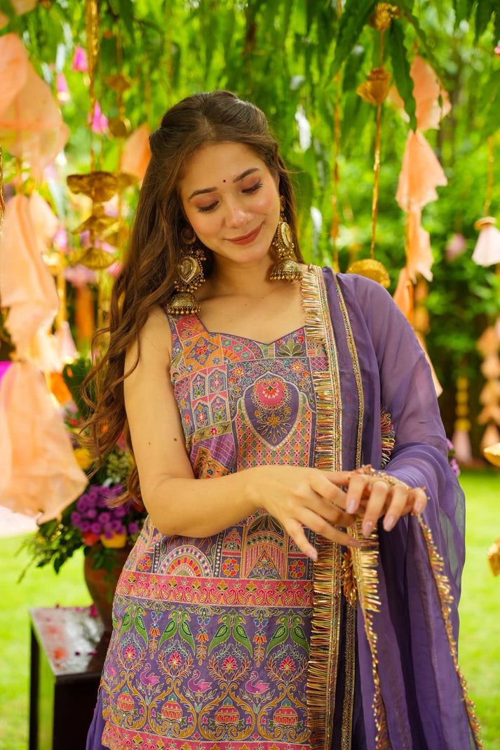 AMARVIO LUXE SHARARA SET