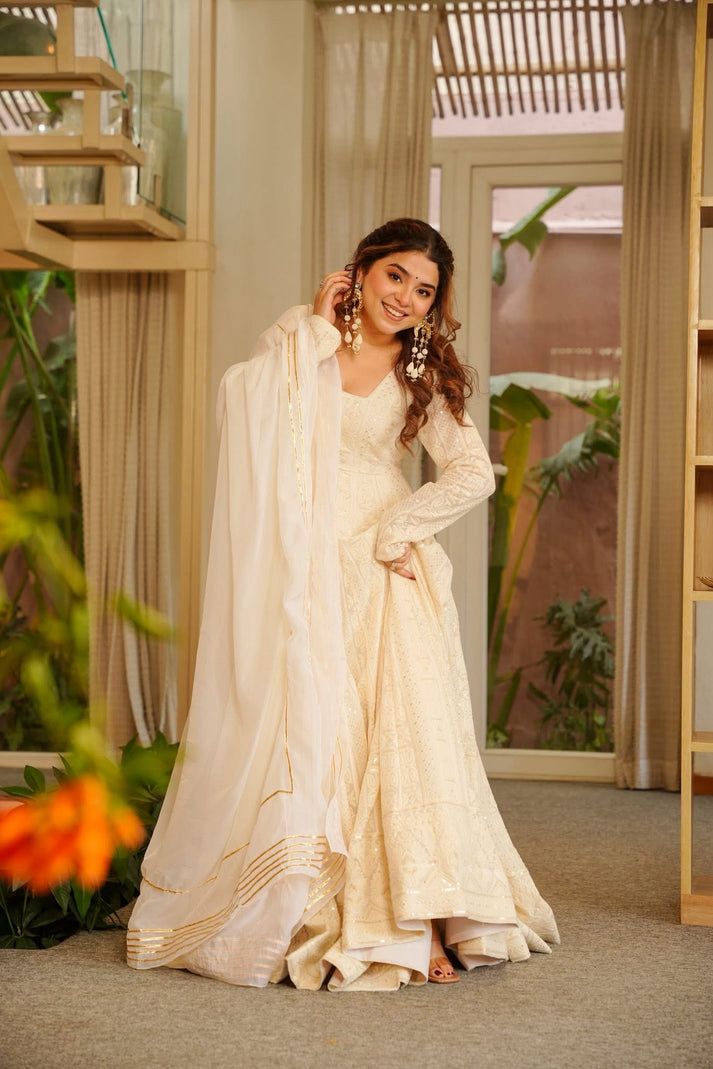 PADMAKSHI WHITE HEAVY MAXI SET